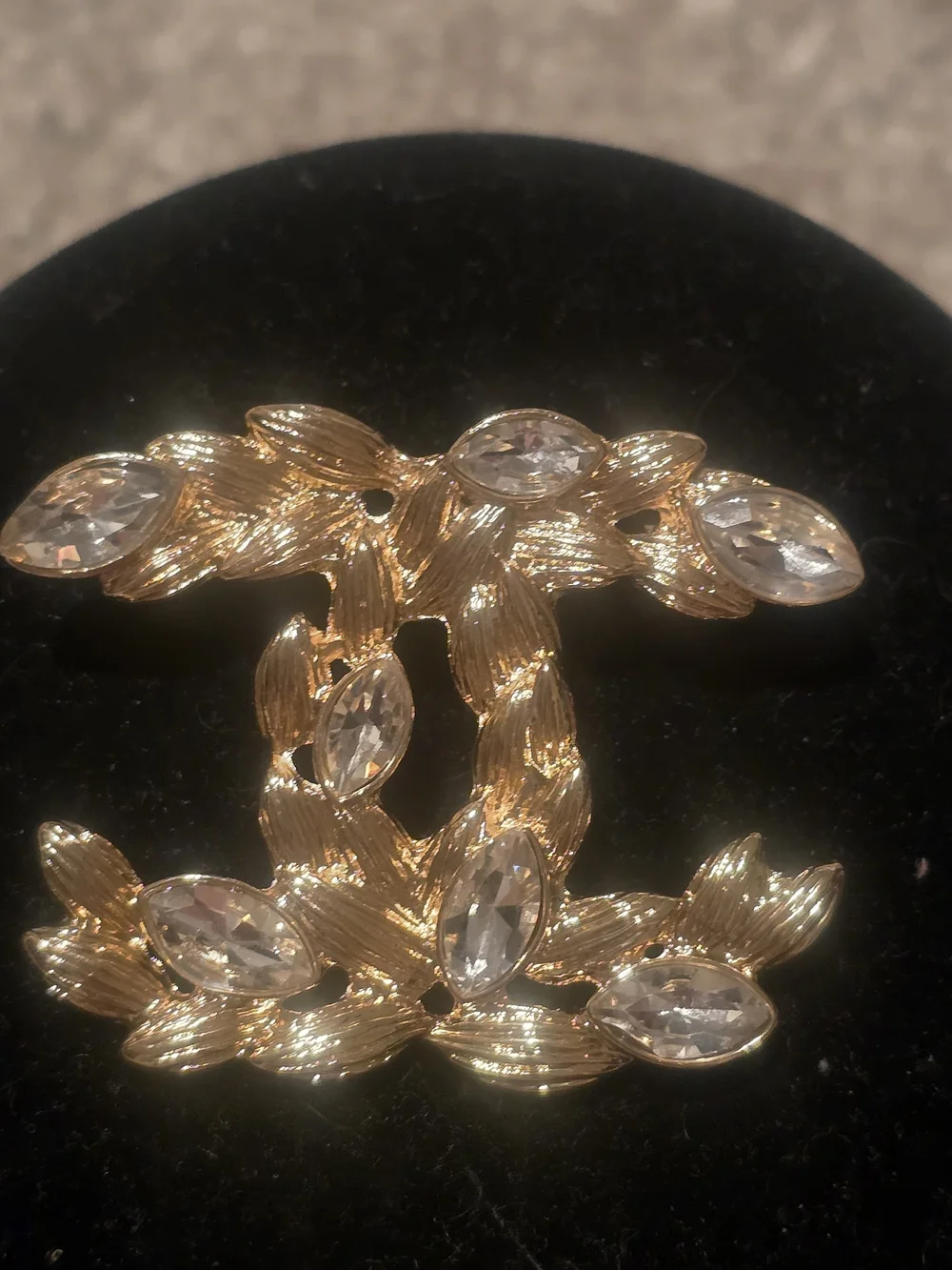 18kgp Chanel Gold-Tone Crystal CC Logo Brooch - Women Jewelry